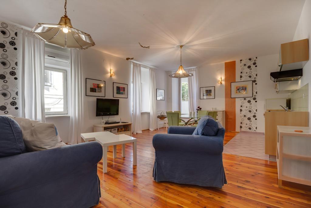 Apartments Mandarina Mali Lošinj Pokoj fotografie